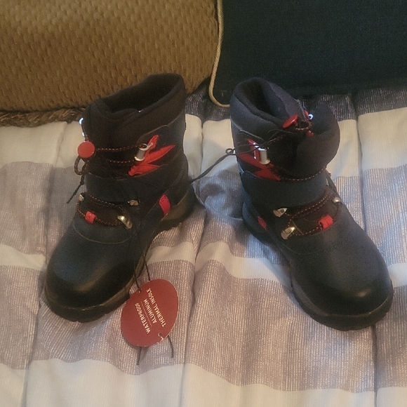 Swiss Tech Other - NWT Swiss Tech Boys (Child) Size 8 Black and Red Boots. Never Worn!
